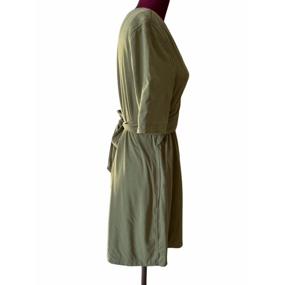 Lululemon Cotton Wrap-Front T-Shirt Dress Green Women's Size 10 Athlrisure Short - Picture 9 of 9